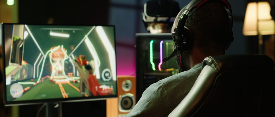tips to improve aim in FPS games